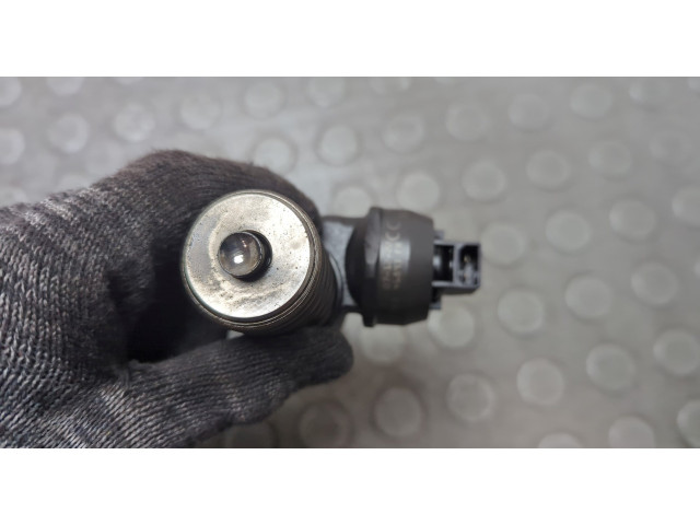 Форсунка топливная Volkswagen Touareg 2006-2010