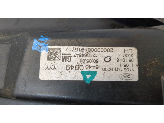 Фара передняя  Cadillac XT4 левая 