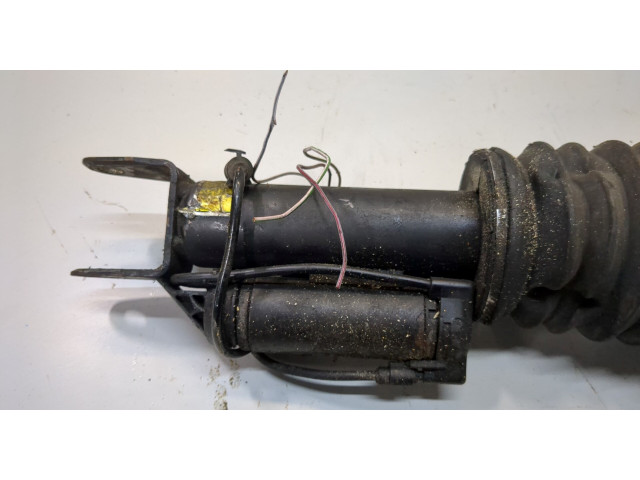 Стойка амортизатора  Mercedes CLS C219 2004-2010      