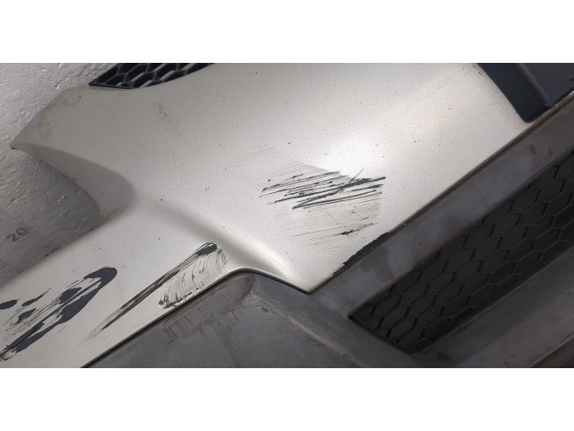 Бампер Pontiac Vibe 1 2002-2008 передний 88973186, 88972146