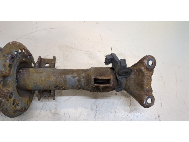 Стойка амортизатора  Mercedes E W212 2009-2013      