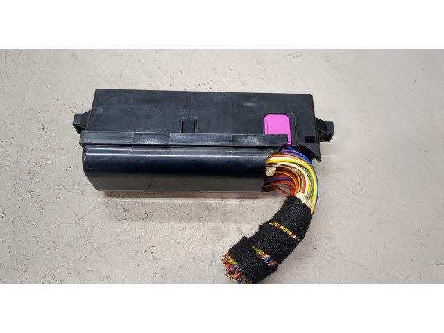 Блок предохранителей Skoda Rapid