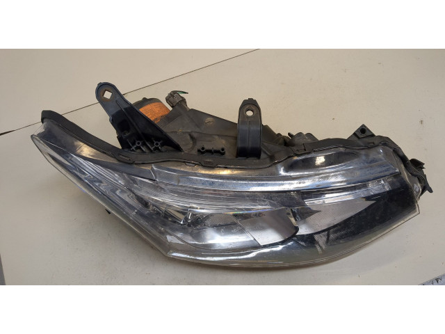 Фара передняя Mitsubishi Outlander 2012-2021 правая