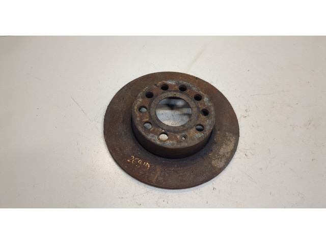 Диск тормозной Volkswagen Jetta 5 2004-2010 1.9 задний 1K0615601AC