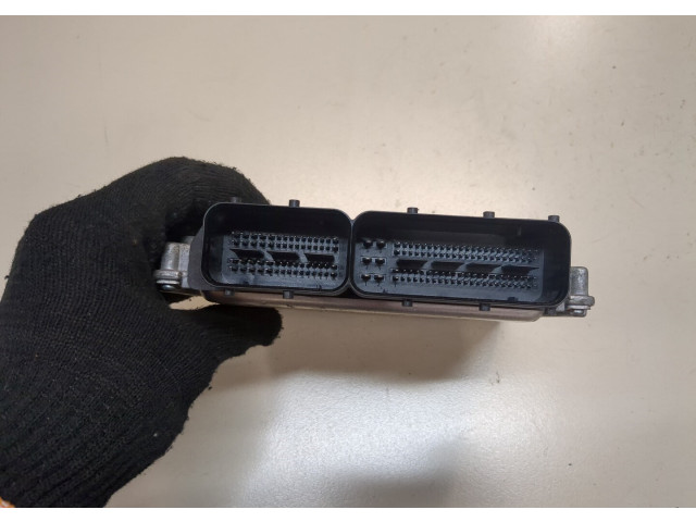 Блок управления двигателем Skoda Fabia 2010-2014