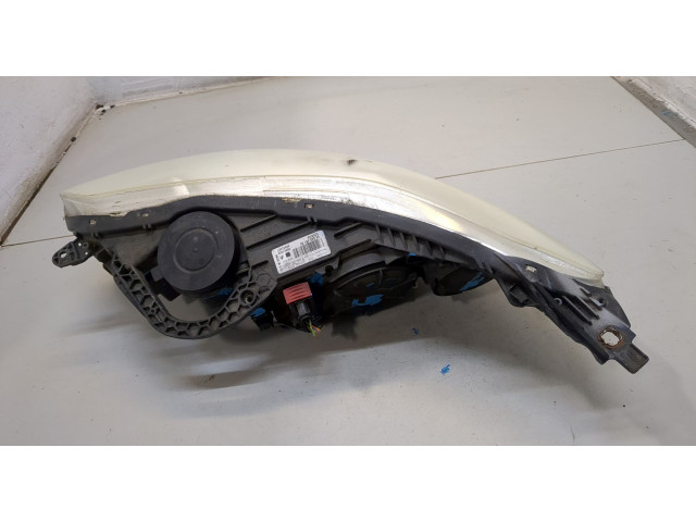 Фара передняя Citroen C5 2008-2017 правая