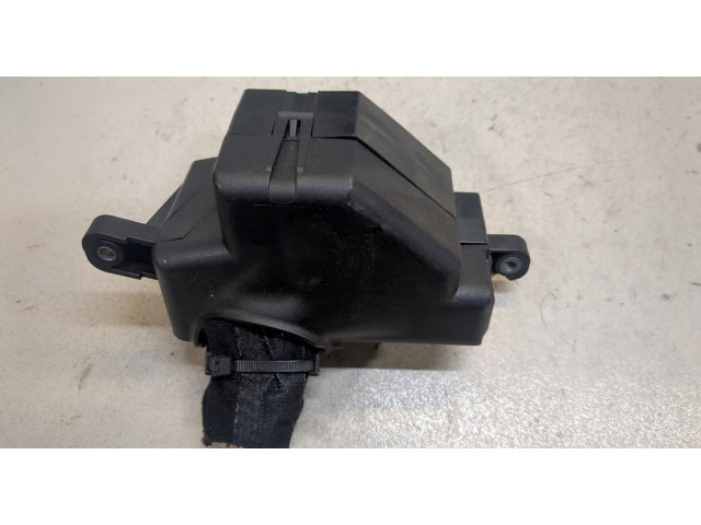 Блок предохранителей Volkswagen Golf 6 2009-2012