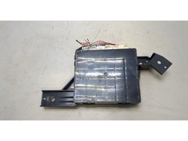 Блок комфорта  Toyota Highlander 2 2007-2013      8865048311  