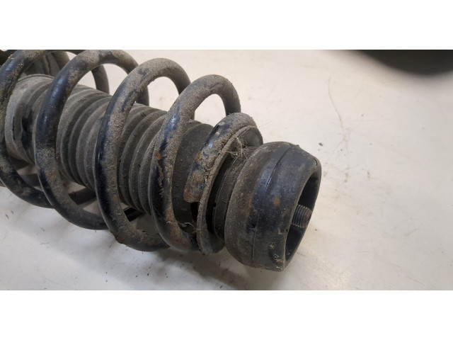 Стойка амортизатора  Volkswagen Golf 4 1997-2005 1J0413031S     