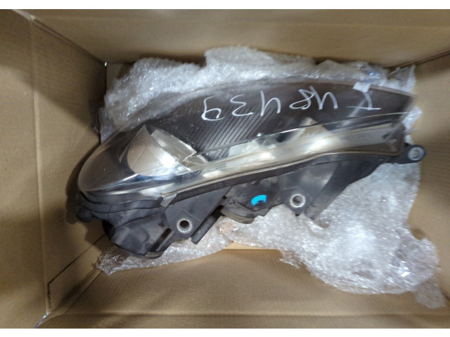 Фара передняя Volkswagen Golf 6 2009-2012 левая