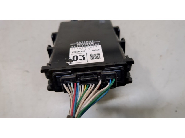 Блок комфорта Lexus RX 2015-2019 8911148140, 2320000021