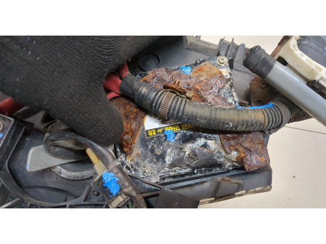 Фара передняя Lexus IS 2005-2013 правая