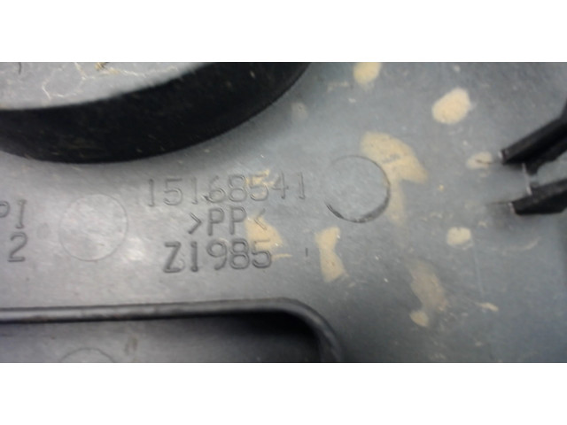 Крышка блока предохранителей Chevrolet Silverado 1998-2002 15168541 5.3