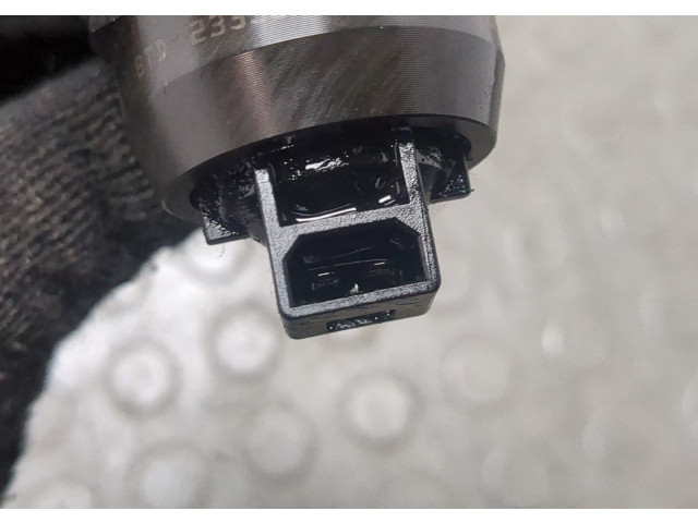 Форсунка топливная Volkswagen Golf 5 2003-2009 038130073BR