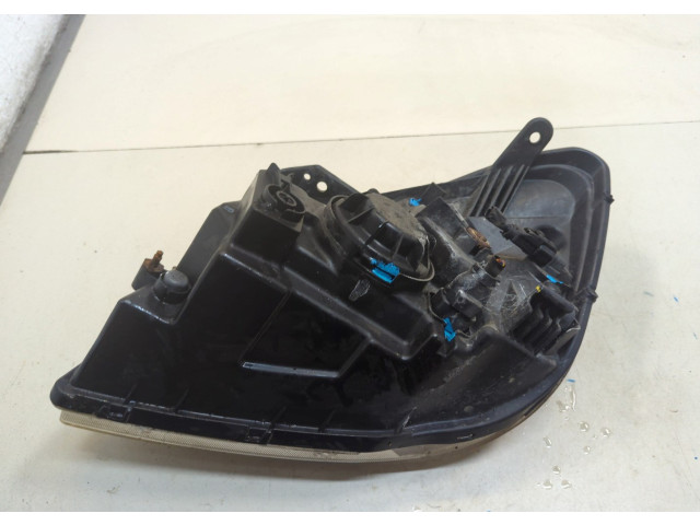 Фара передняя  KIA Rio 2005-2011 правая 