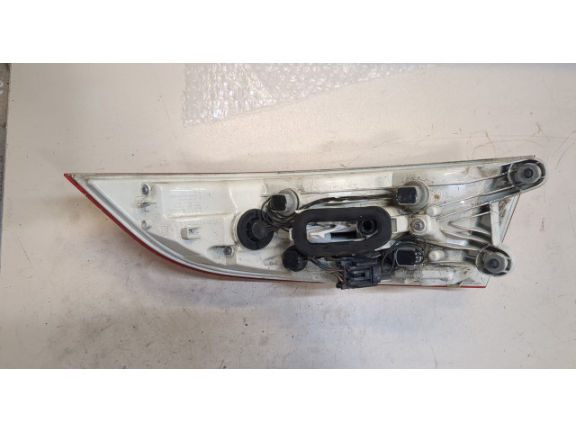 Задний фонарь