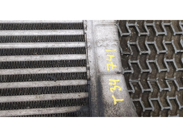 Интеркулер  Toyota Auris E15 2006-2012 2.0  jd1271002541    