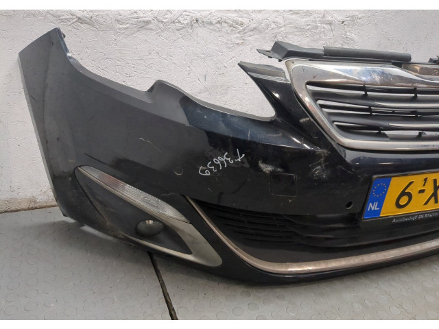 Бампер  Peugeot 308 2013-2017 передний    1610742480