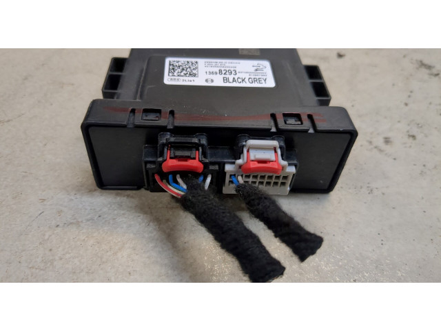 Блок комфорта  Chevrolet Camaro 2018-      13598293  