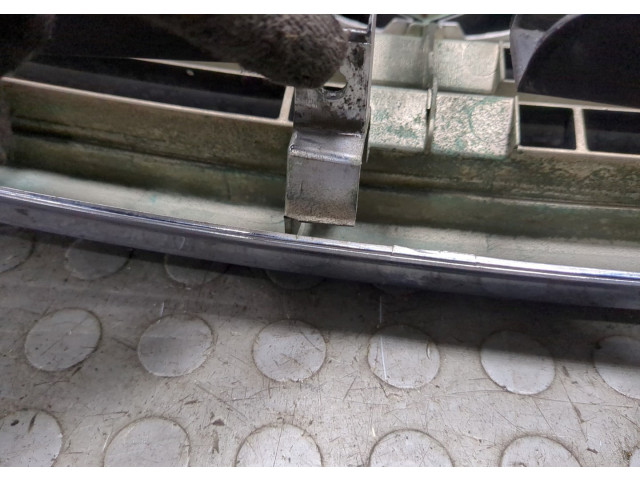 Решетка радиатора Infiniti QX56 2010-2013 623101ZR0A, 620721LA0H