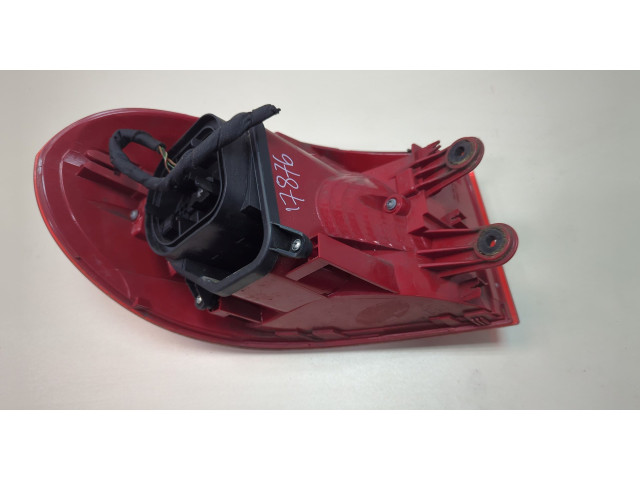 Задний фонарь     5N0945096R     