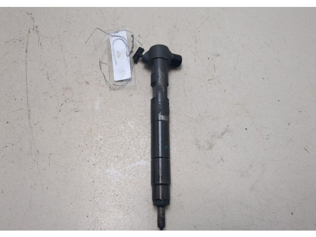 Форсунка топливная  Mercedes C W204 2006-2015    A6510700487     