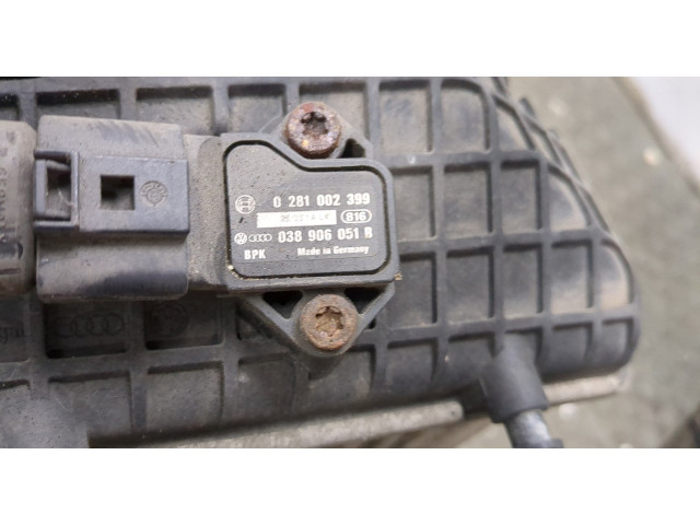 Интеркулер Audi A4 (B6) 2000-2006 8E0145805P