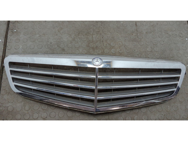 Решетка радиатора  Mercedes C W204 2006-2015          