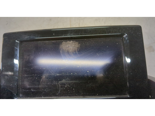 Дисплей бортового компьютера Audi Q3 2011-2014