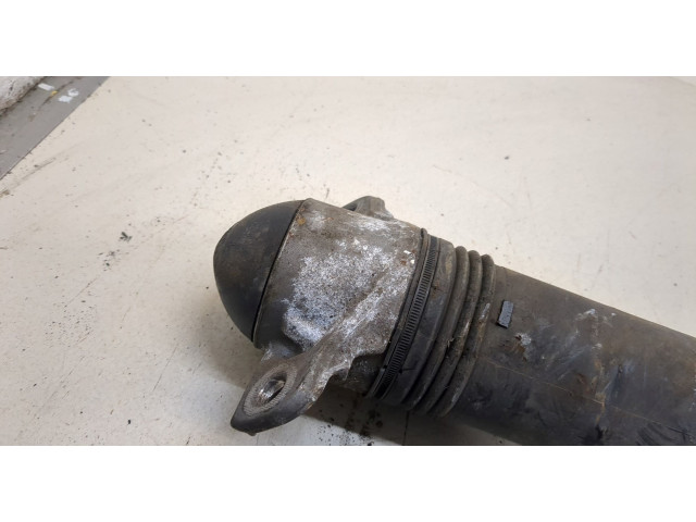 Стойка амортизатора Skoda SuperB 2015-