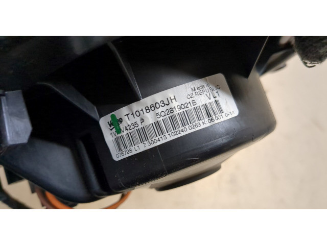 Моторчик печки  Audi A3 (8V) 2012-2016 5Q2819021B    5Q2819021B   