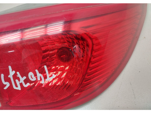 Задний фонарь MN301833