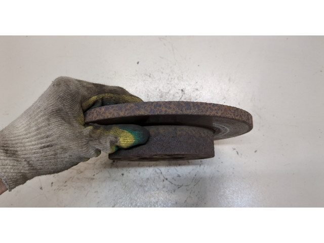 Диск тормозной Mitsubishi Colt 1992-1996 передний