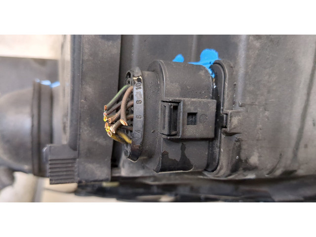 Фара передняя  Volkswagen Passat 5 2000-2005 правая 