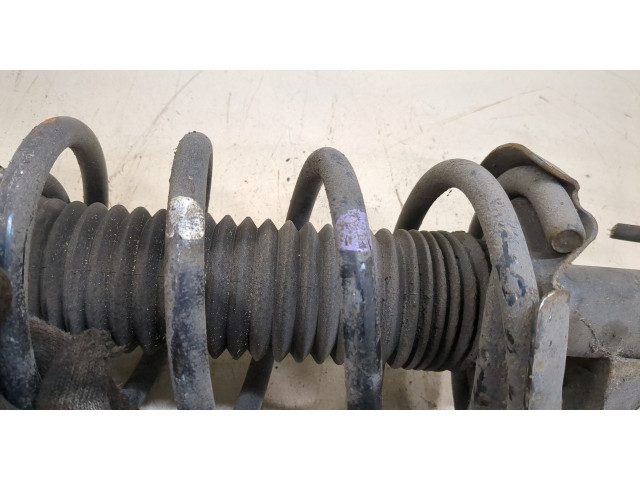 Стойка амортизатора  Mazda 3 (BL) 2009-2013      