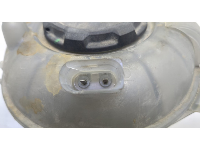 Бачок расширительный Volkswagen Jetta 7 2018-2024 5Q0121407M