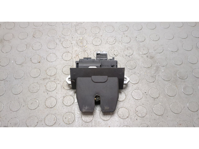 Замок багажника Volvo S40 2004-