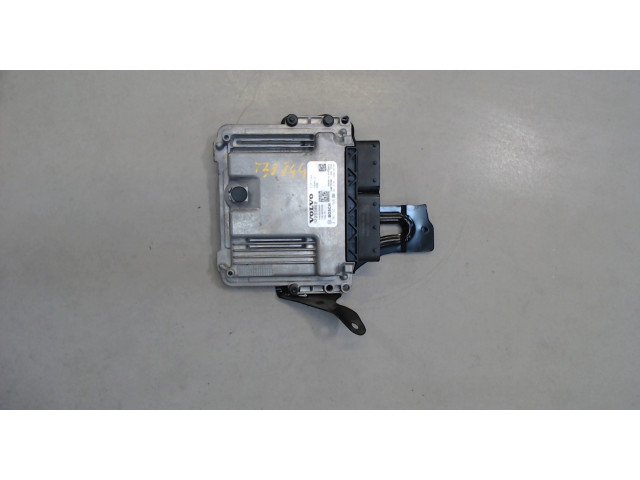 Блок управления двигателем Volvo XC40