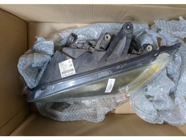 Фара передняя  Ford Focus 2 2005-2008 левая 