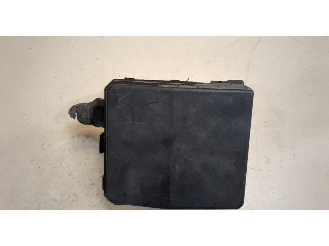 Блок предохранителей  Citroen C-Crosser         