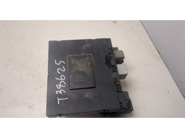 Блок предохранителей  Skoda Octavia (A5) 2004-2008           