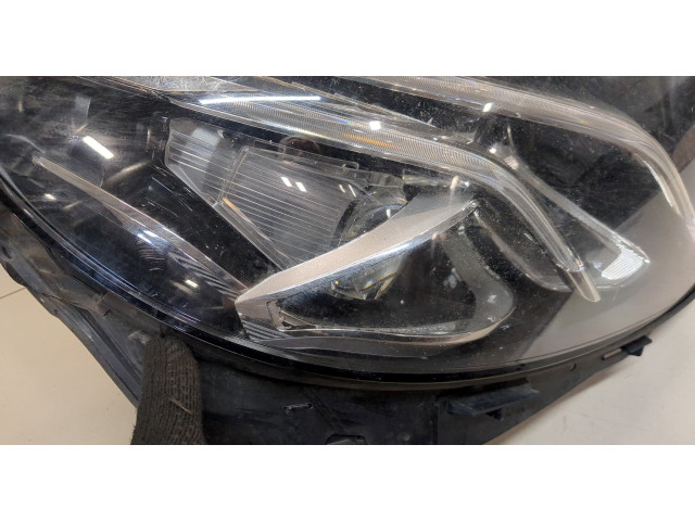 Фара передняя  Mercedes E W213 правая 