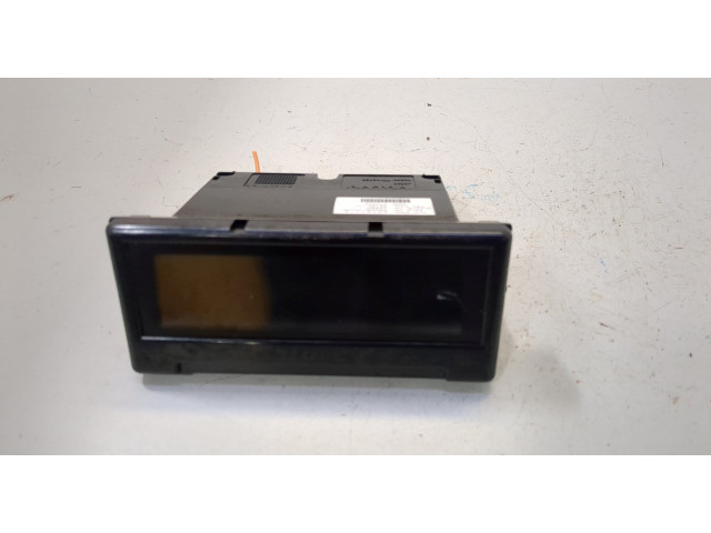 Дисплей бортового компьютера  Volvo V50 2004-2012        