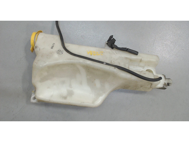 Бачок омывателя  Mazda BT-50 2008-2011     2.5