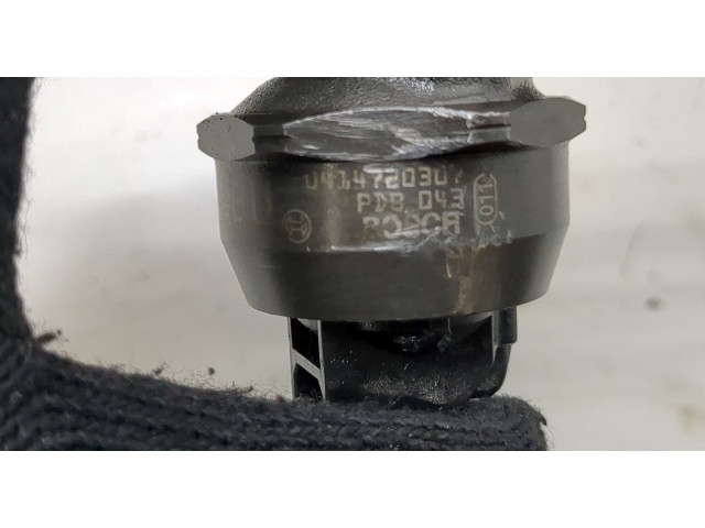 Форсунка топливная Volkswagen Caddy 2004-2015 038130073BN, 038130079TX