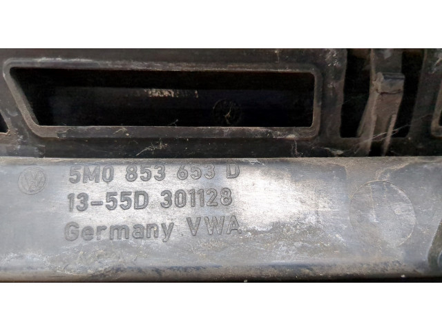 Решетка радиатора  Volkswagen Golf Plus          