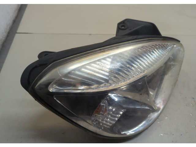 Фара передняя  KIA Rio 2005-2011 правая 