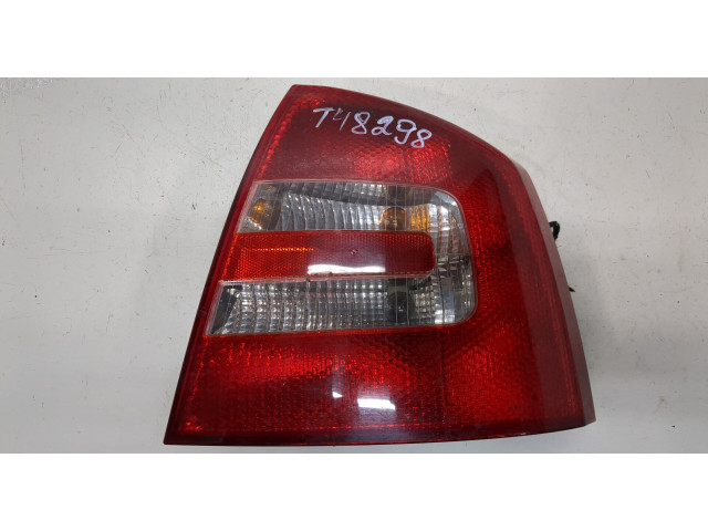 Задний фонарь          