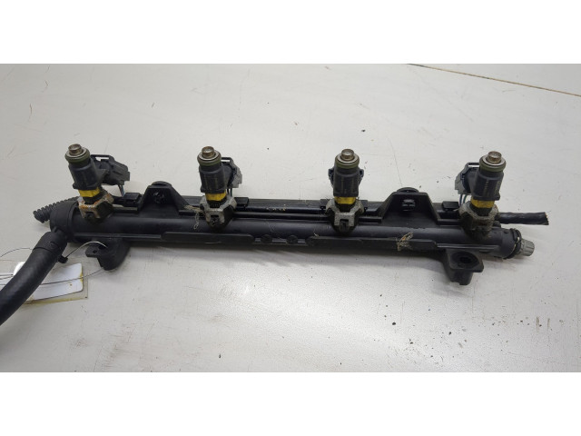 Форсунка топливная Skoda Fabia 1999-2007 036906031AG, 036133320C