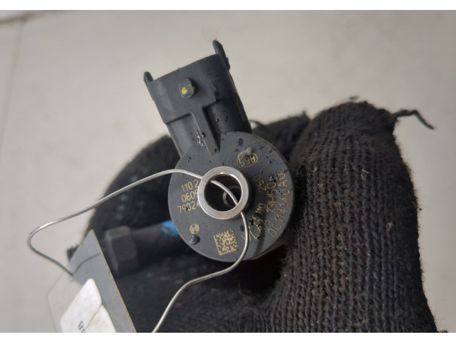 Форсунка топливная Ford Ranger 2006-2012 1449261, 6M349F595BA, 0445110250